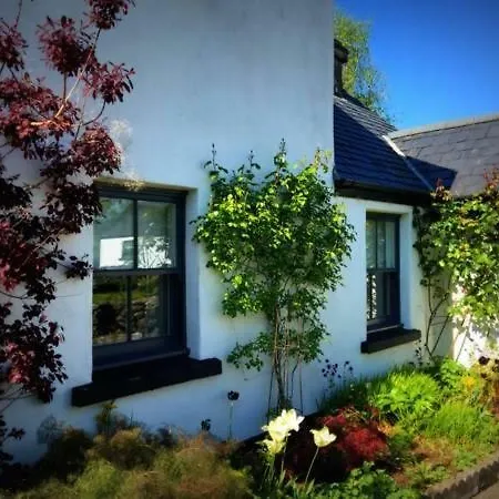 Coolbawn Quay & *